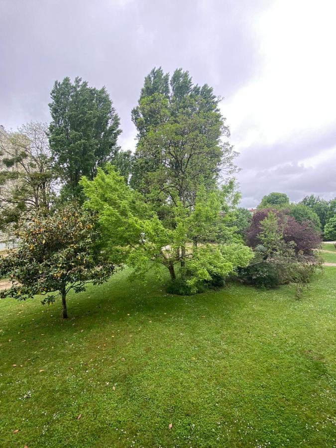 Superbe Appartement Au Calme Avec Parking Gratuit. Mérignac Eksteriør billede